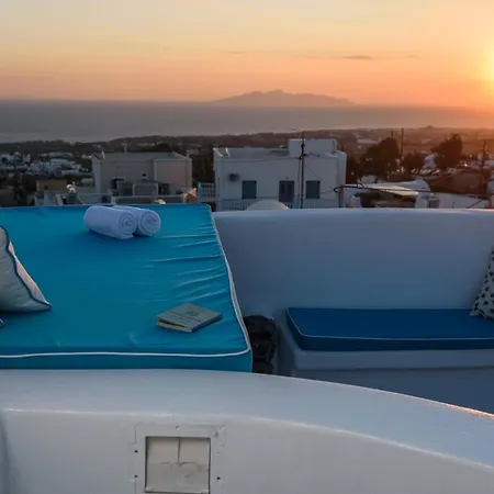 Apartment The Luna Caverns Fira (Santorini)