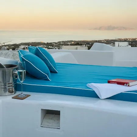 The Luna Caverns Apartment Fira (Santorini)
