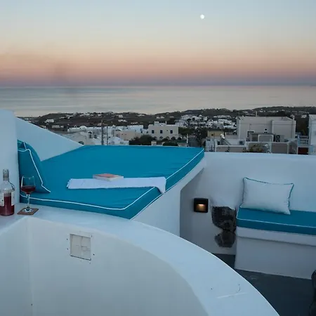 The Luna Caverns Apartment Fira (Santorini)